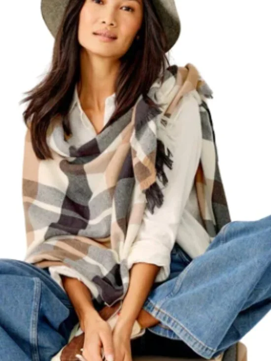 Vera Bradley Plaid Tiger's Eye Neutral Blanket Wrap - Picture 5 of 5